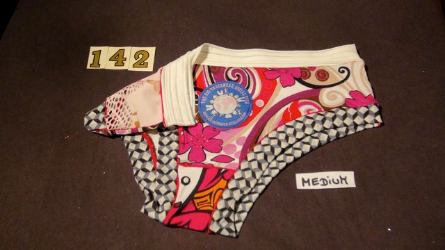 No. 142 Panties Medium