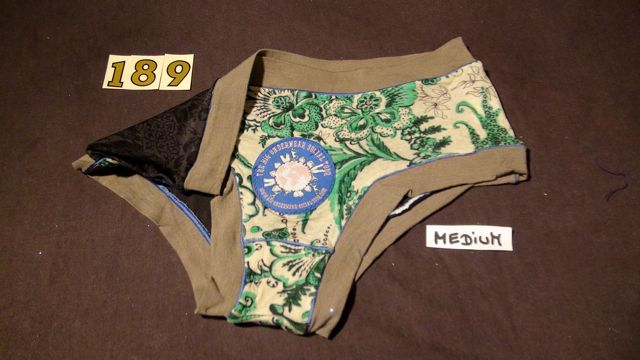 No. 189  Panties Medium