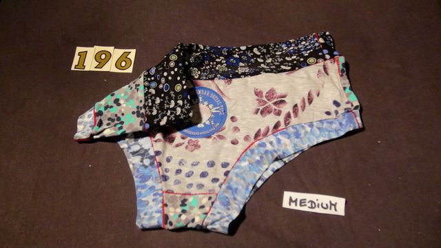 No. 196  Panties Medium